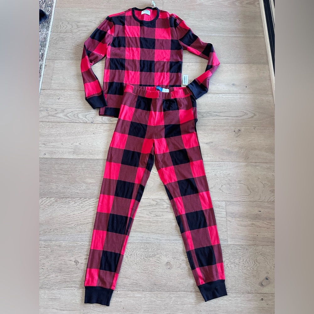 Old Navy Buffalo Plaid Holiday Pajama Set